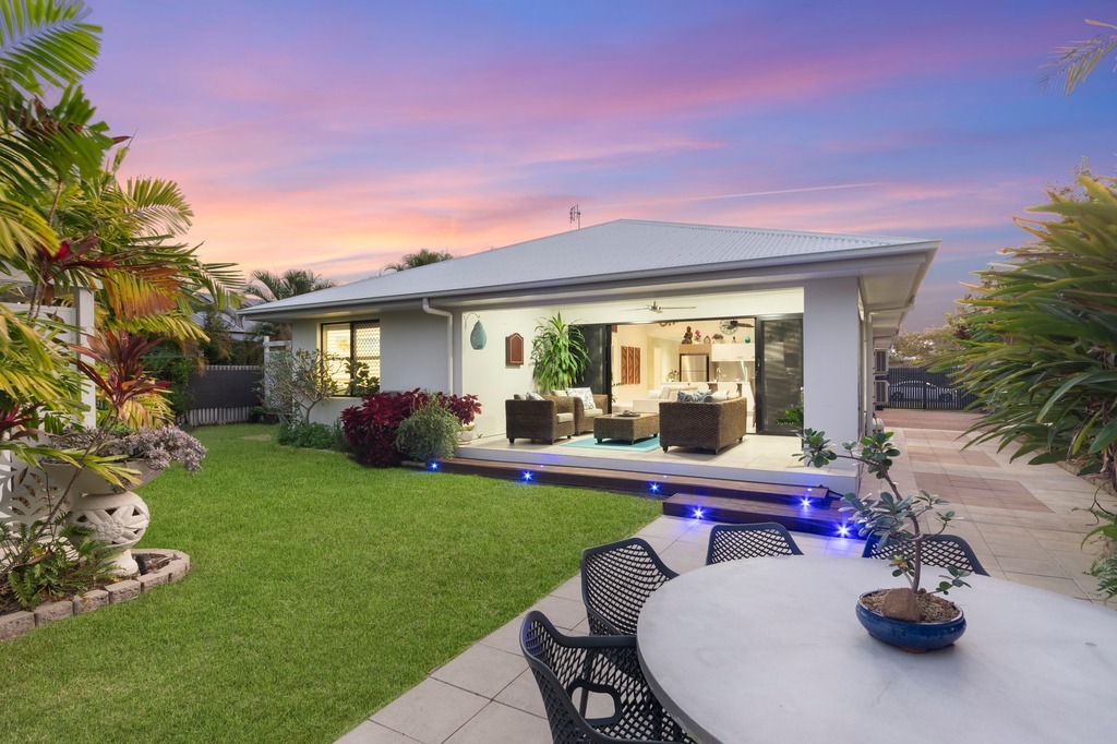 Property in Mount Low - Sold for $900,000