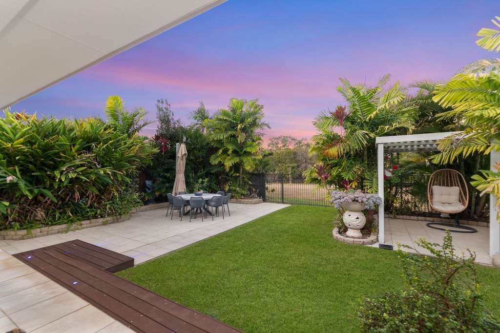 Real Estate in Mount Low