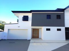 Property in Holland Park West - Sold