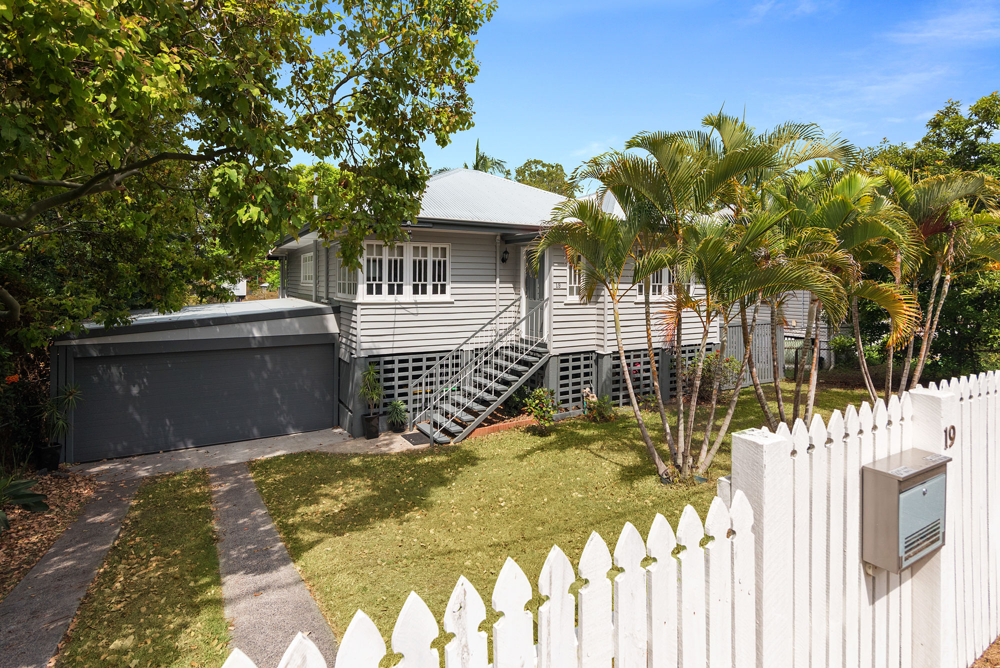 Property in Holland Park - Sold