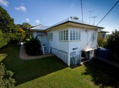 Property in Holland Park West - Sold
