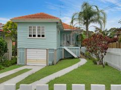 Property in Holland Park West - Sold