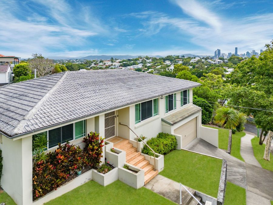 Property in Holland Park - Sold