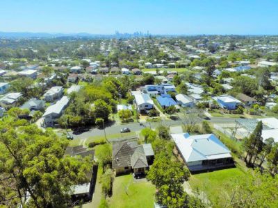 Property in Holland Park West - Sold