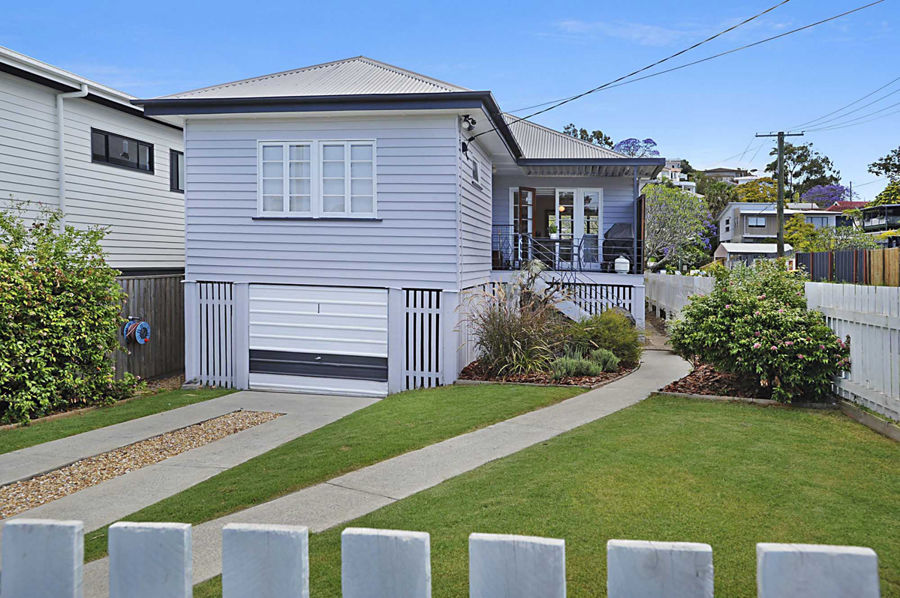 Property in Holland Park West - Sold