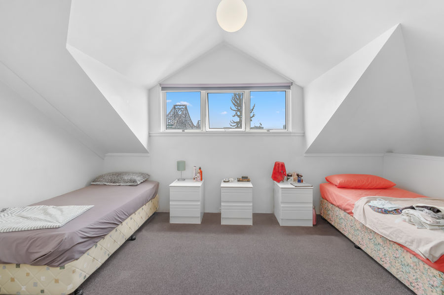 Property in Kangaroo Point - Sold for $320,000