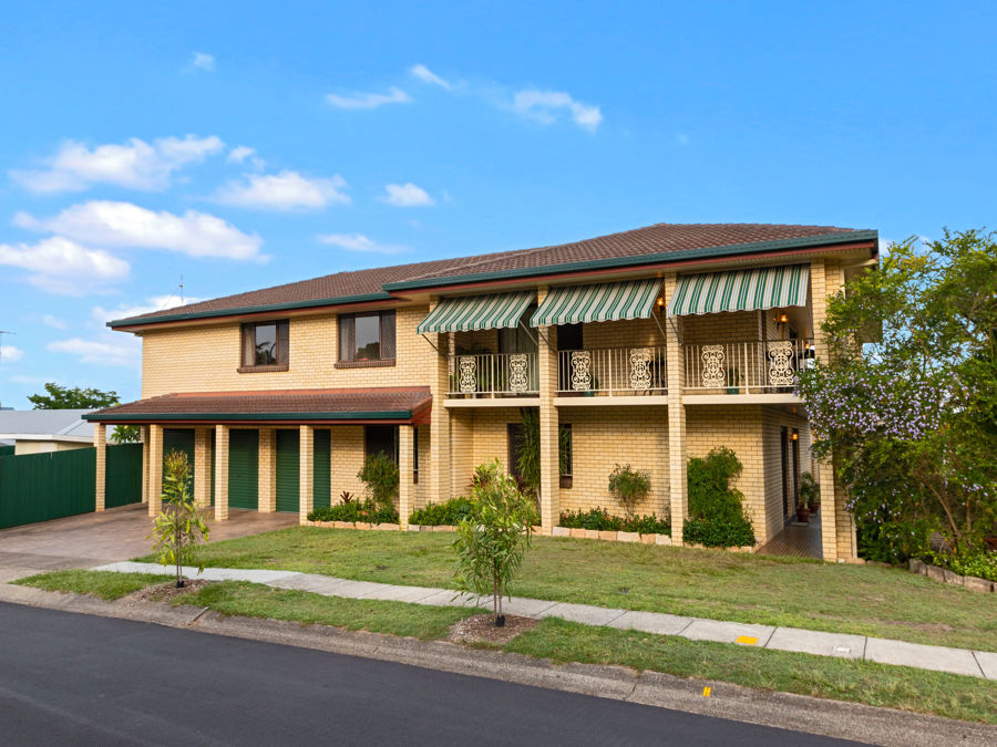 Property in Carina Heights - Sold for $890,000