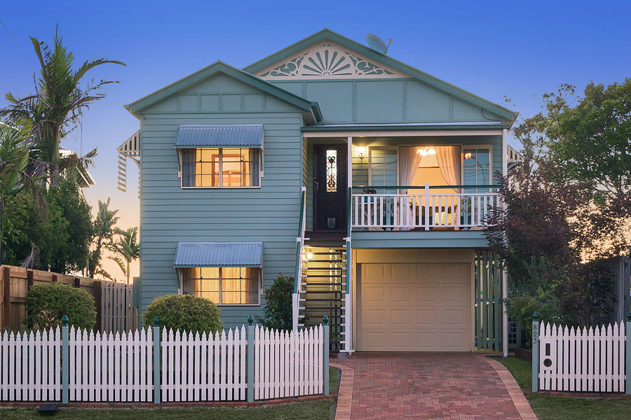 Property in Holland Park - Sold