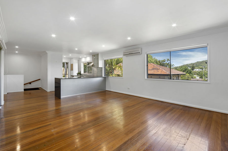 Property in Holland Park West - Sold