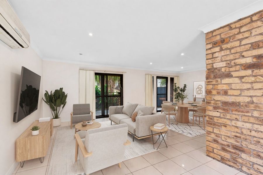 Property in Carindale - $880 Weekly