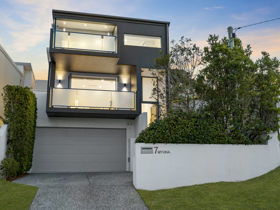 Property in Balmoral - Best Offers By 19th October