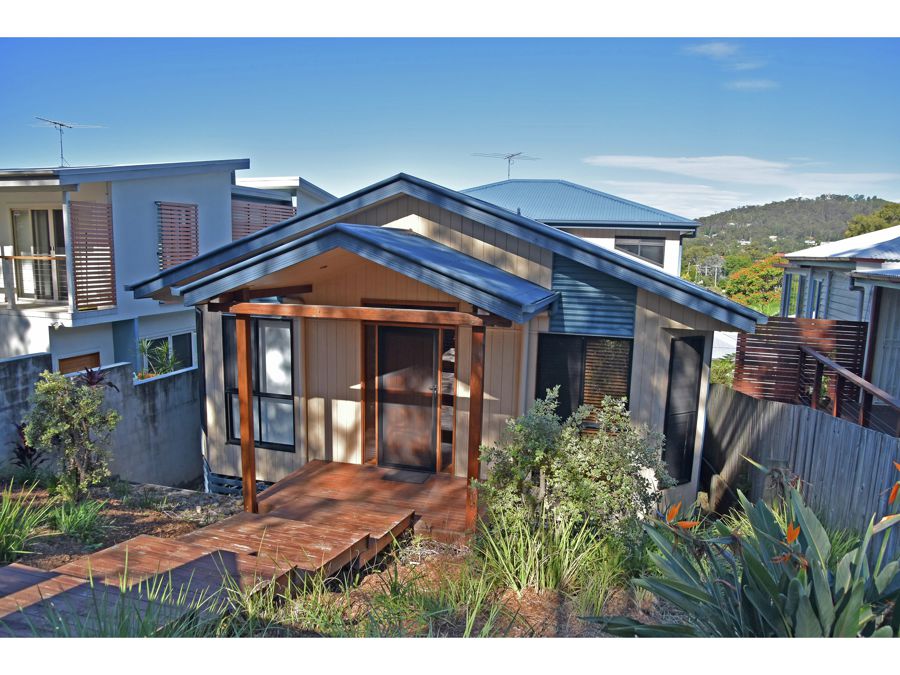 Property in Holland Park West - Leased