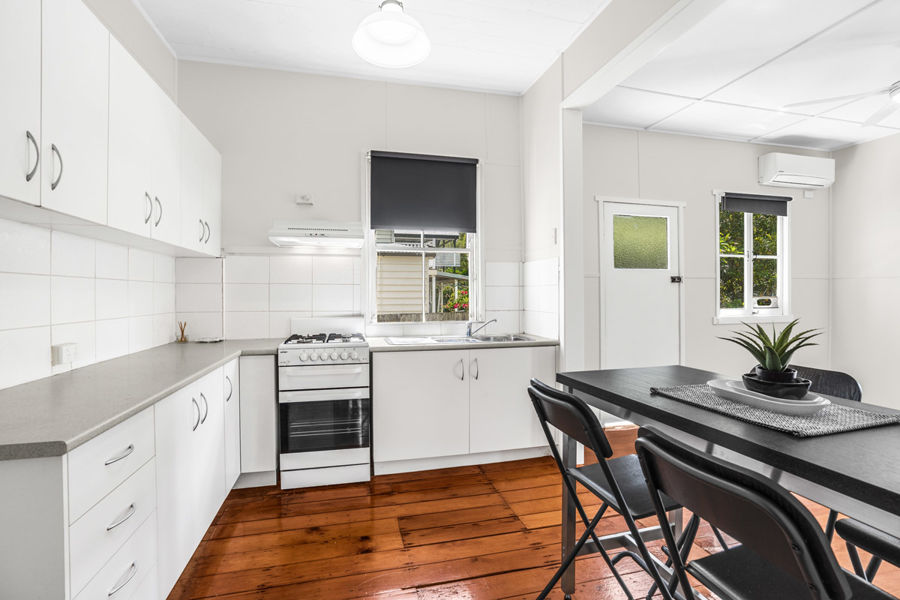 Property in Woolloongabba - $565 per week