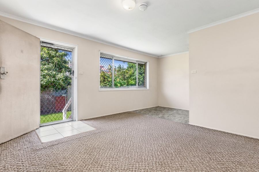Property in Annerley - $430 per week
