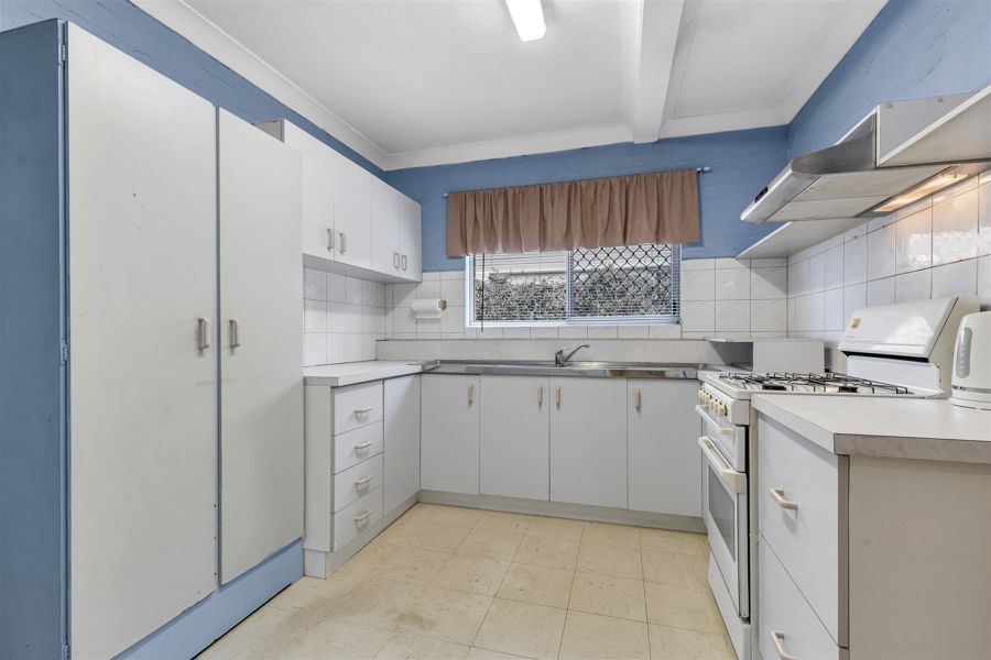 Property in Cannon Hill - $730 per week