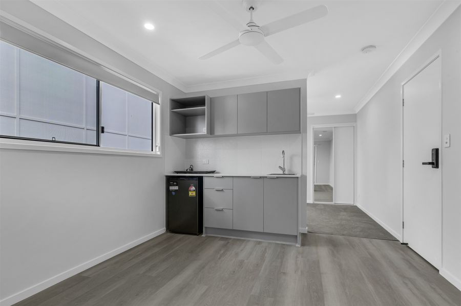 Property in Lota - $435 per week