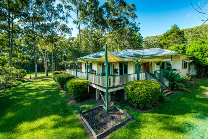 Real Estate in Valla