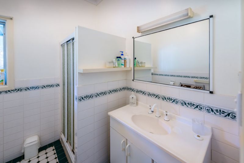 Real Estate in Valla