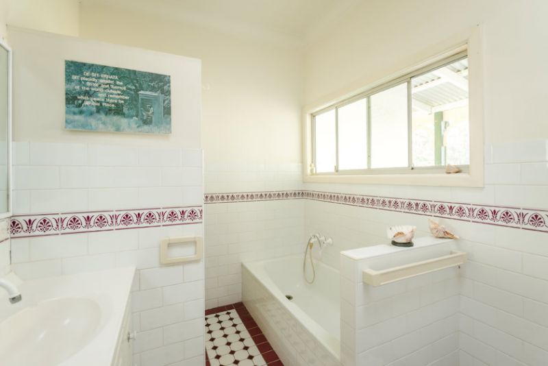 Real Estate in Valla