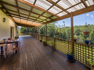 Property in Valla - Leased