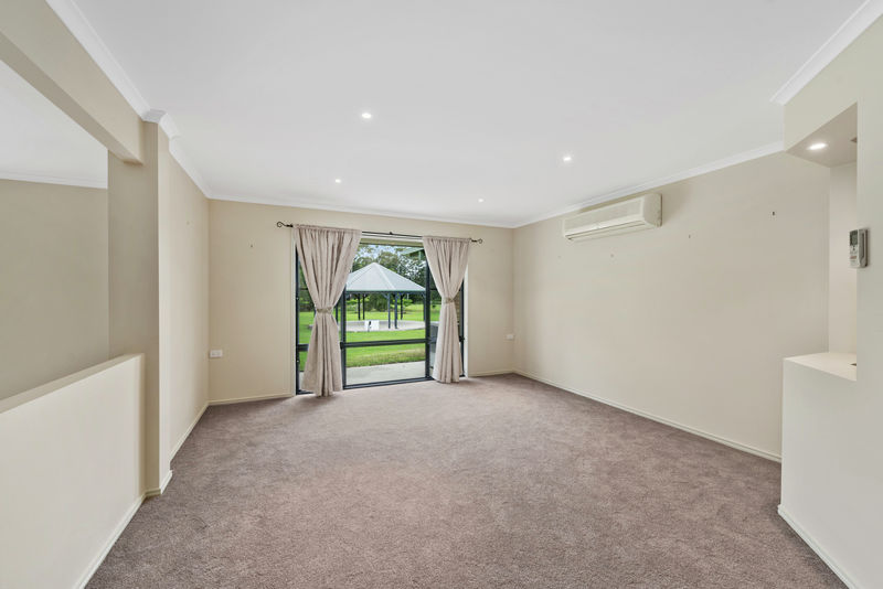 Real Estate in Valla