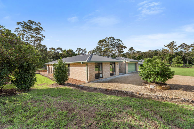 Real Estate in Valla