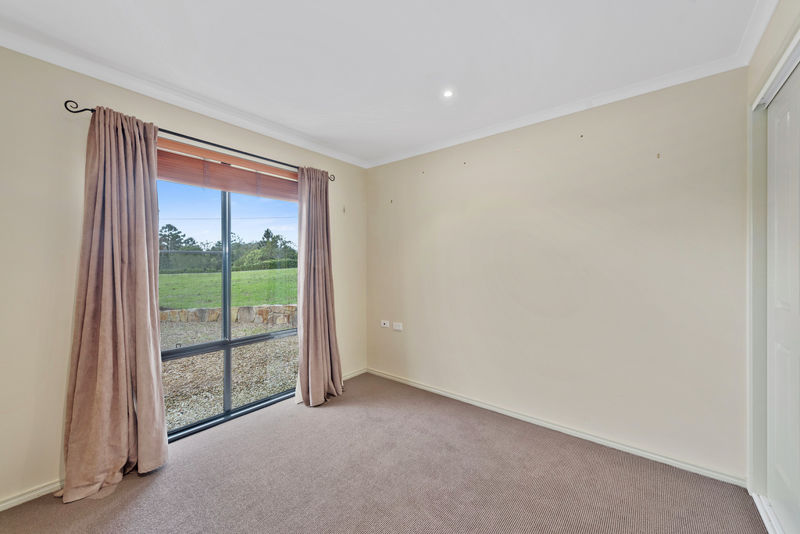 Real Estate in Valla