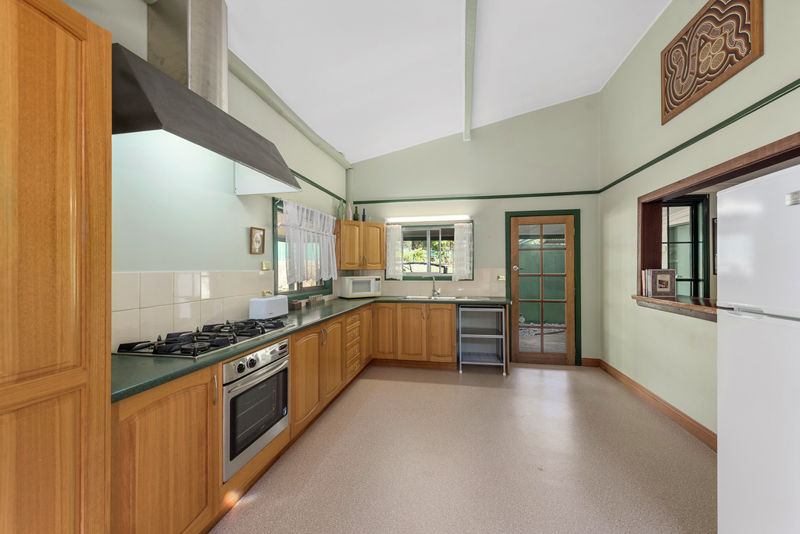 Real Estate in Valla