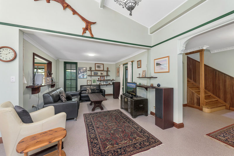 Real Estate in Valla