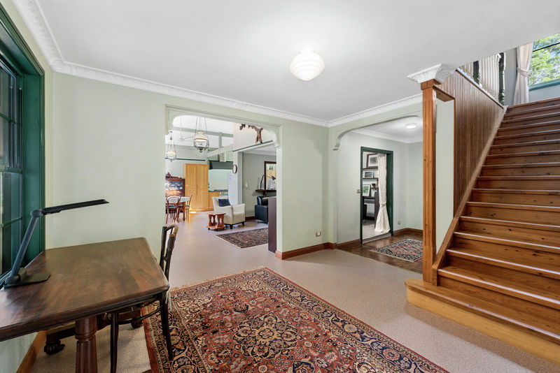 Real Estate in Valla