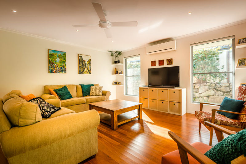 Real Estate in Valla Beach