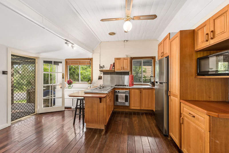 Fernmount real estate Leased