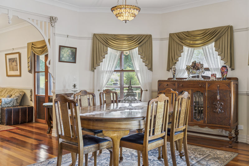 Real Estate in Valla