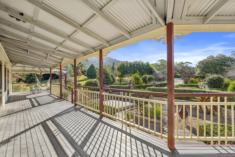 Real Estate in Valla