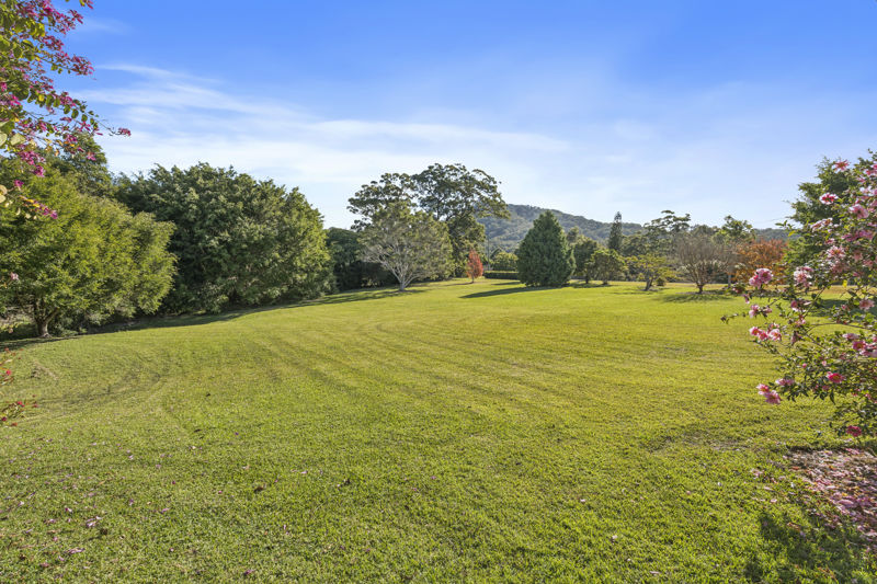 Real Estate in Valla