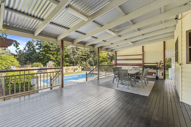 Real Estate in Valla