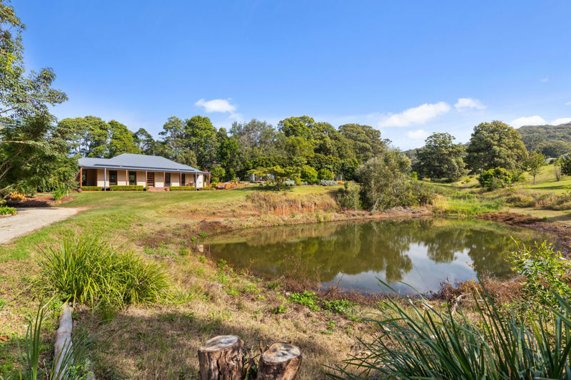 Real Estate in Valla