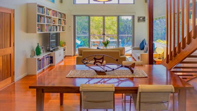 Real Estate in Valla Beach