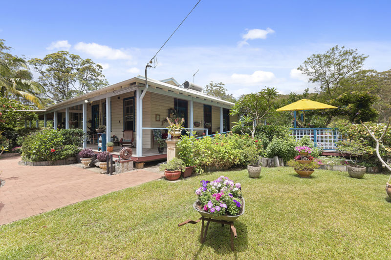 Real Estate in Valla