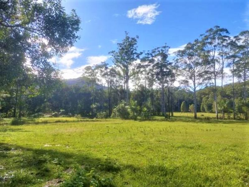 Real Estate in Valla