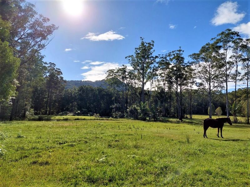 Real Estate in Valla