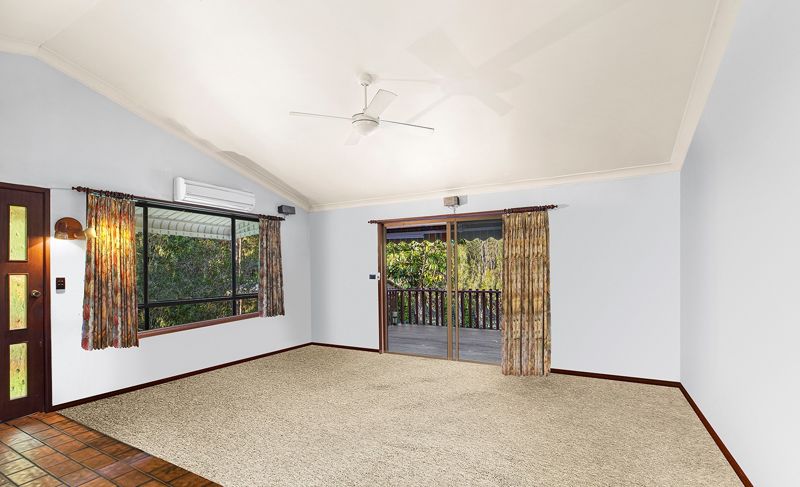 Valla real estate Sold