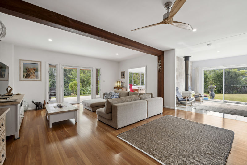 Real Estate in Valla