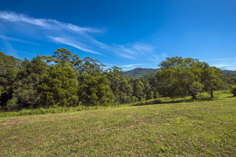 Real Estate in Valla