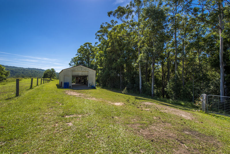 Real Estate in Valla