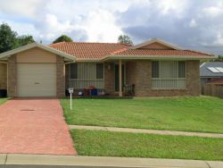 Property in Bellingen - Leased