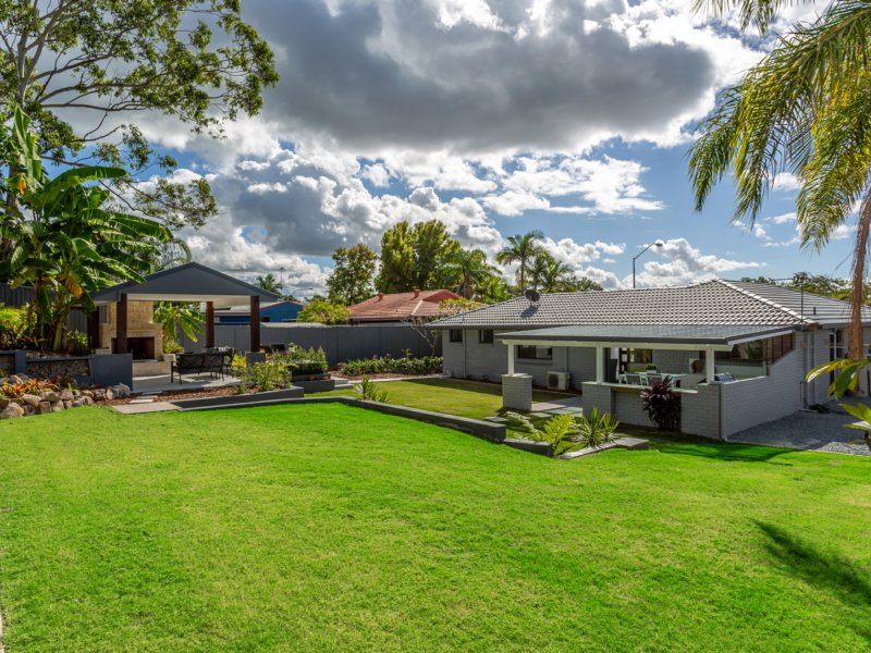 14 Alexander Drive Highland Park Queensland House for Sale - RE/MAX ...